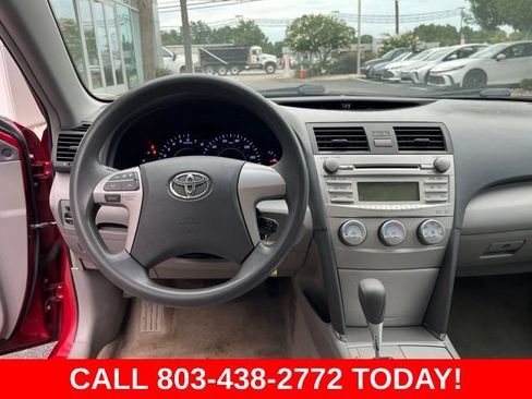 Used 2011 Toyota Camry LE FWD image 17