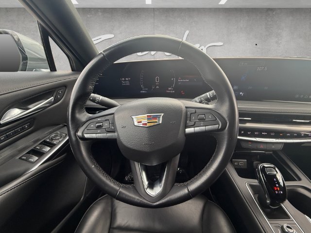 Used 2025 Cadillac XT4 Premium Luxury FWD image 21