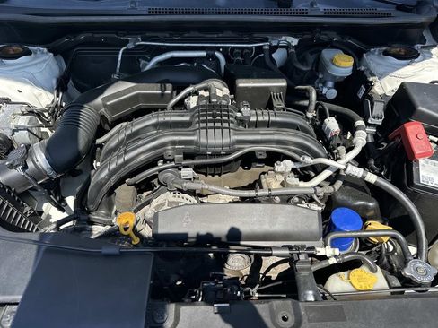 Used 2019 Subaru Crosstrek 2.0i AWD/4WD image 11
