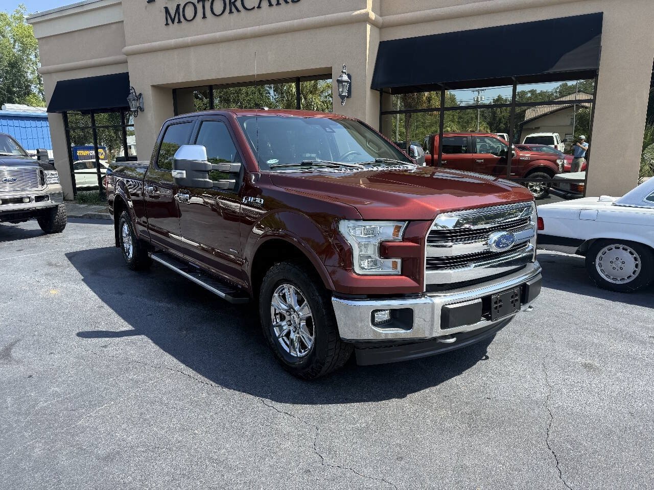 Used 2016 Ford F150 Lariat w/ Equipment Group 502A Luxury AWD/4WD image 1