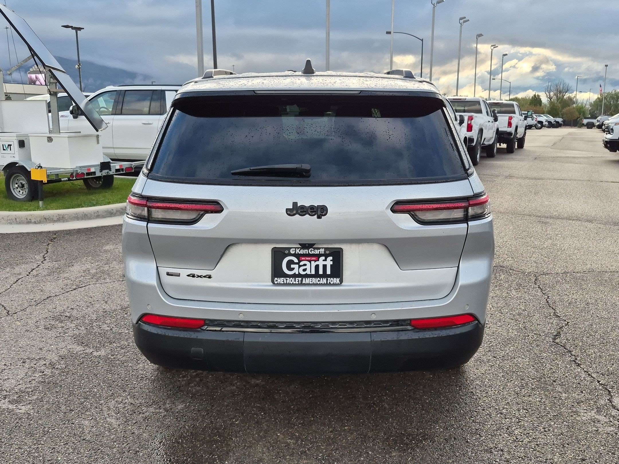 Used 2021 Jeep Grand Cherokee L Laredo AWD/4WD image 4