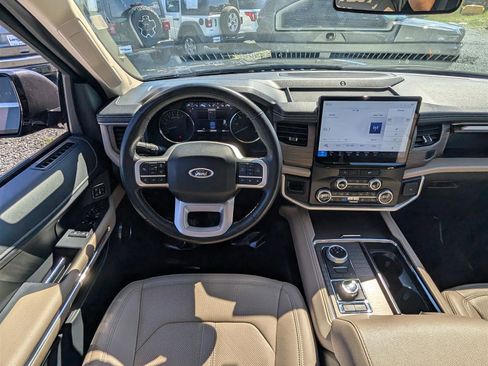 Used 2024 Ford Expedition Max Limited image 17