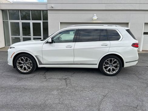 Certified 2024 BMW X7 xDrive40i w/ Parking Assistance Package AWD/4WD image 2