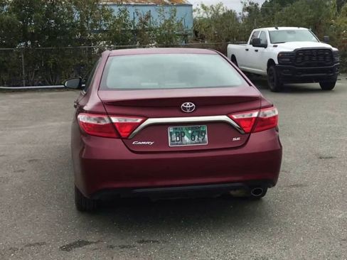 Used 2017 Toyota Camry SE image 7