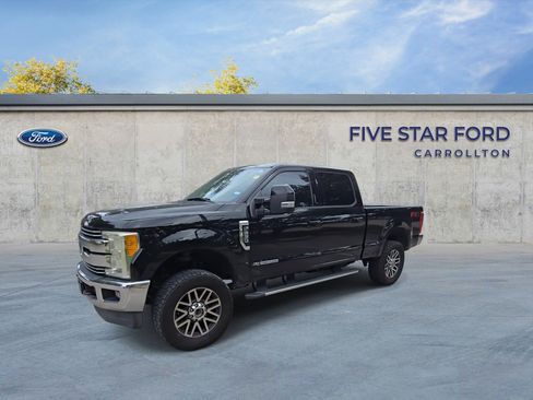 Used 2017 Ford F250 Lariat w/ Lariat Ultimate Package AWD/4WD image 4