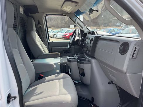Used 2013 Ford E-250 and Econoline 250 RWD image 3