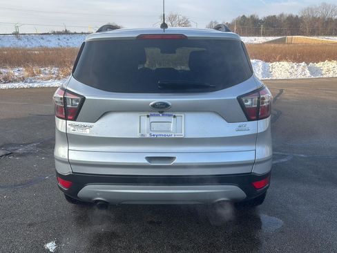 Used 2018 Ford Escape SE image 4