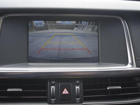 Used 2018 Kia Optima SX FWD image 12