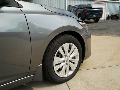 Used 2025 Nissan Sentra S FWD image 18
