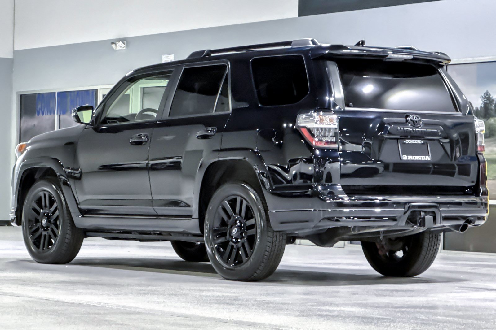 Used 2021 Toyota 4Runner Nightshade AWD/4WD image 3