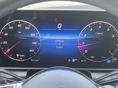 Certified 2025 Mercedes-Benz GLC 300 4MATIC image 36