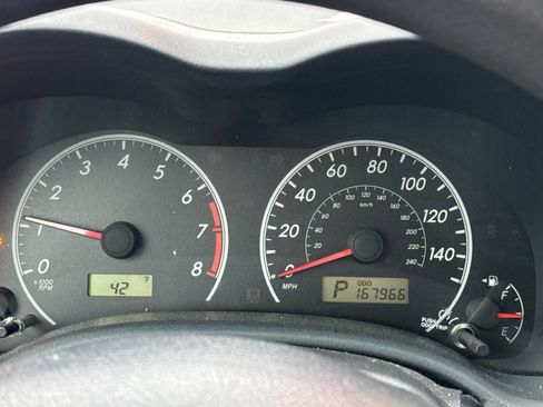 Used 2013 Toyota Corolla LE image 19