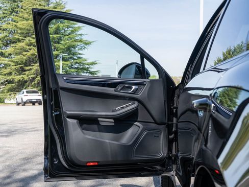 New 2026 Porsche Macan S image 20