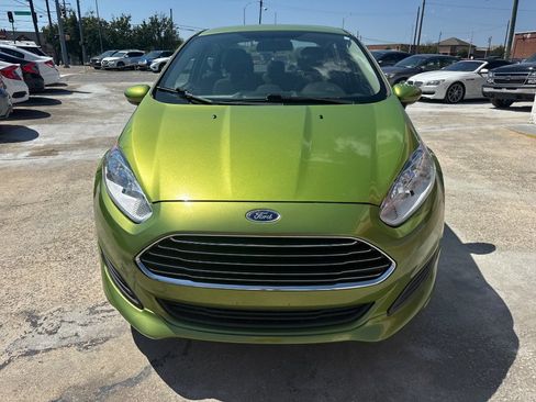 Used 2018 Ford Fiesta SE image 5