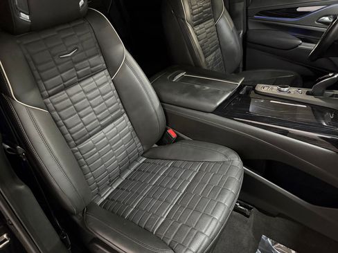 Certified 2024 Cadillac Escalade ESV V AWD/4WD image 60