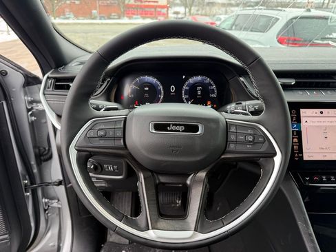New 2026 Jeep Grand Cherokee Altitude AWD/4WD image 13