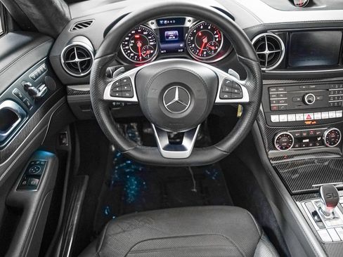 Used 2018 Mercedes-Benz SL 550 image 14