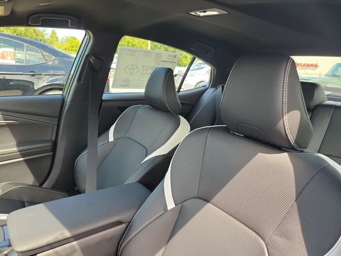 New 2026 Toyota Camry SE w/ Multimedia Upgrade Package FWD image 21