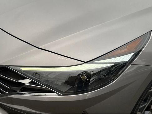 Used 2021 Hyundai Elantra SEL w/ Convenience + Premium Package FWD image 25