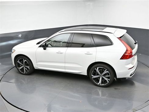 Used 2022 Volvo XC60 B6 R-Design w/ Protection Package Premier image 45