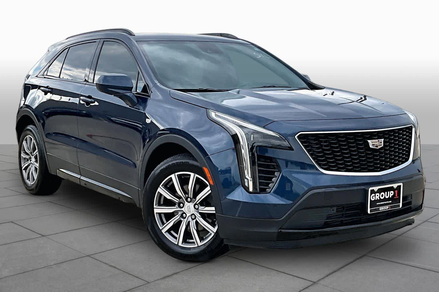Used 2019 Cadillac XT4 Sport w/ Cold Weather Package AWD/4WD image 4
