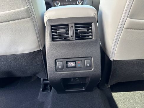 Used 2024 Mitsubishi Outlander SEL FWD image 30