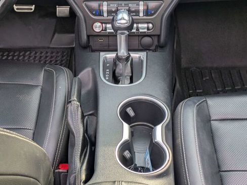 Used 2022 Ford Mustang Premium RWD image 15