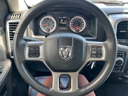 Used 2022 RAM 1500 Classic SLT AWD/4WD image 15