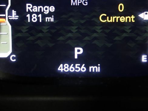 Used 2023 Jeep Wrangler Sahara image 23