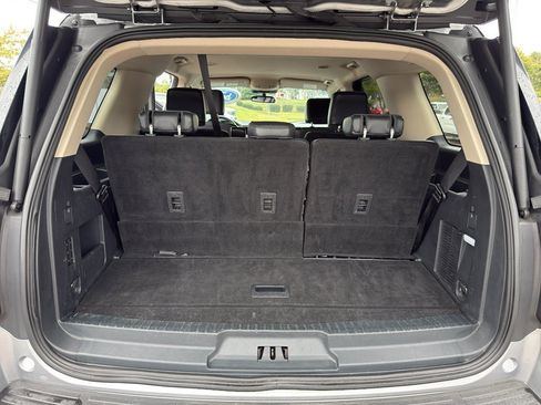 Used 2024 Ford Expedition XLT AWD/4WD image 29