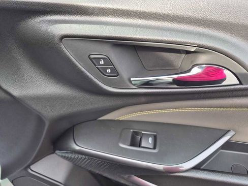New 2026 Chevrolet Trax ACTIV w/ Driver Confidence Package FWD image 39