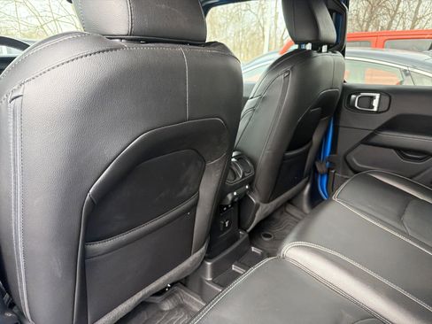 Certified 2023 Jeep Wrangler Sahara w/ Cold Weather Group image 11