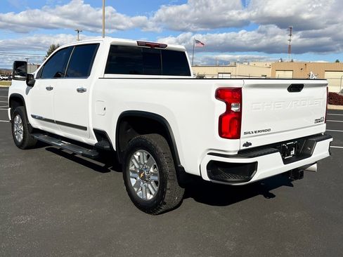 Used 2024 Chevrolet Silverado 2500 High Country image 12