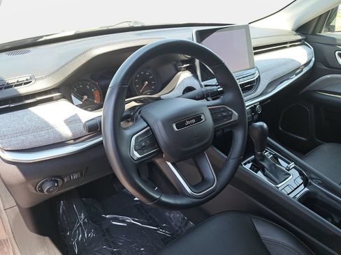Certified 2022 Jeep Compass Latitude AWD/4WD image 16