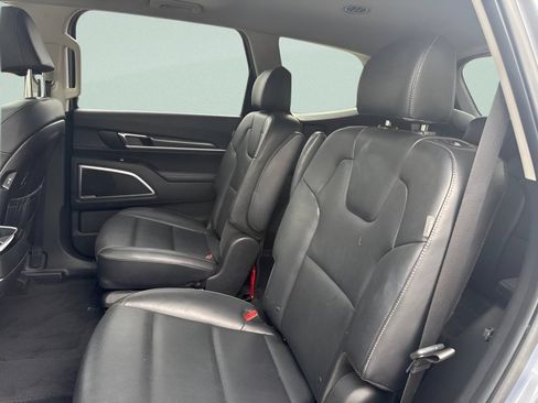 Used 2025 Kia Telluride S AWD/4WD image 22