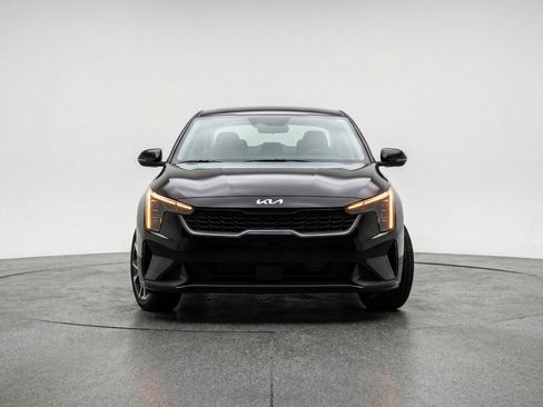 Used 2025 Kia K4 FWD image 2