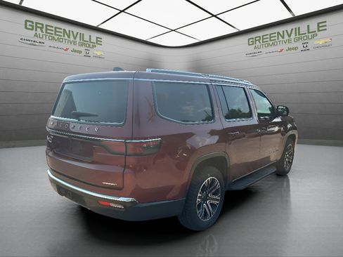 Used 2024 Jeep Wagoneer Series II w/ Flexible Seating Group AWD/4WD image 6