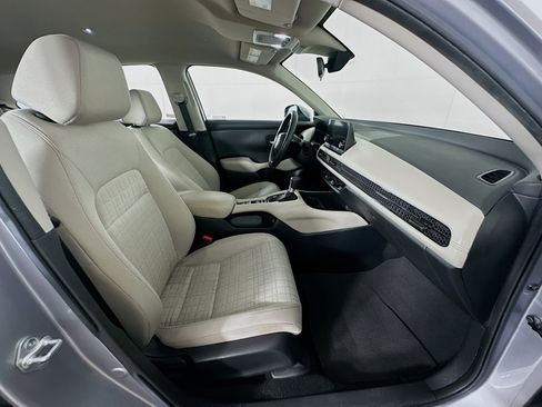 Used 2023 Honda HR-V LX image 29