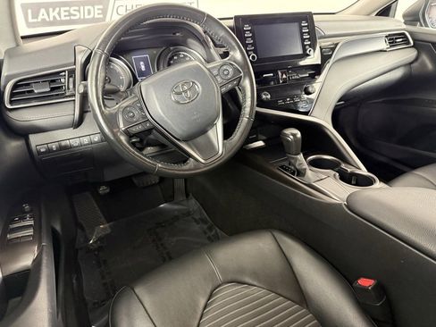 Used 2023 Toyota Camry SE image 18