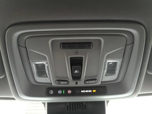 Used 2025 Chevrolet Silverado 1500 LT w/ Convenience Package II RWD image 44