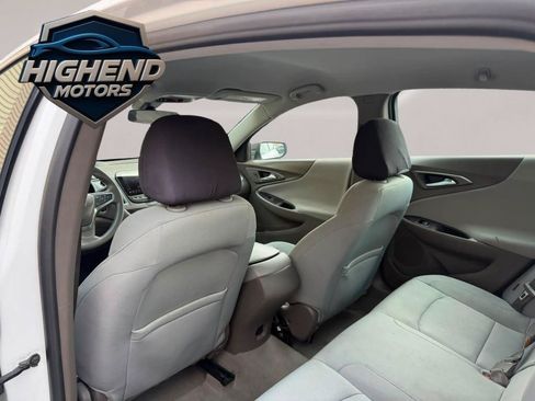 Used 2020 Chevrolet Malibu LS FWD image 16