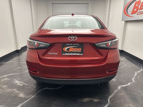 Used 2020 Toyota Yaris LE image 25