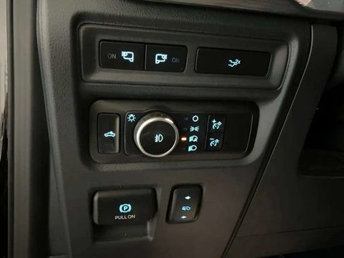 Used 2023 Ford F150 Lariat AWD/4WD image 29