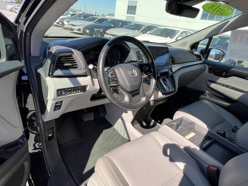Used 2018 Honda Odyssey Elite image 33