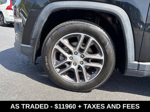 Used 2020 Jeep Compass Latitude FWD image 9