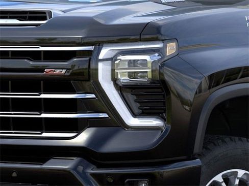 New 2025 Chevrolet Silverado 2500 LTZ w/ Z71 Chrome Sport Edition image 10