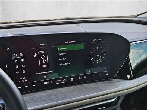 Certified 2025 Audi Q5 Premium w/ Convenience Package AWD/4WD image 16