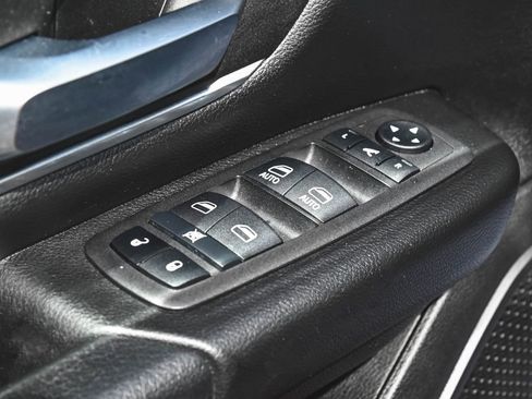 Used 2023 RAM 1500 Big Horn AWD/4WD image 9
