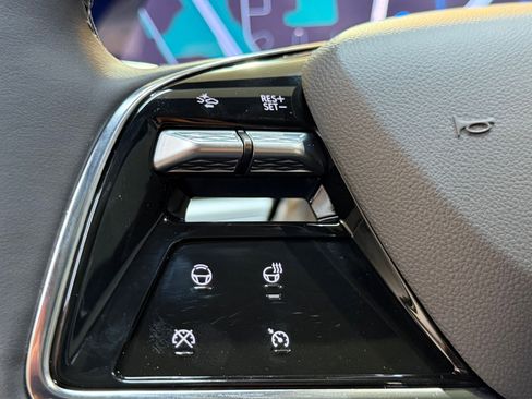 New 2026 Cadillac Lyriq Sport image 16