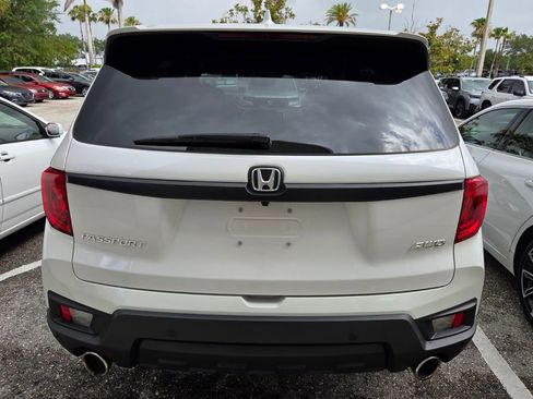 Used 2023 Honda Passport EX-L image 5